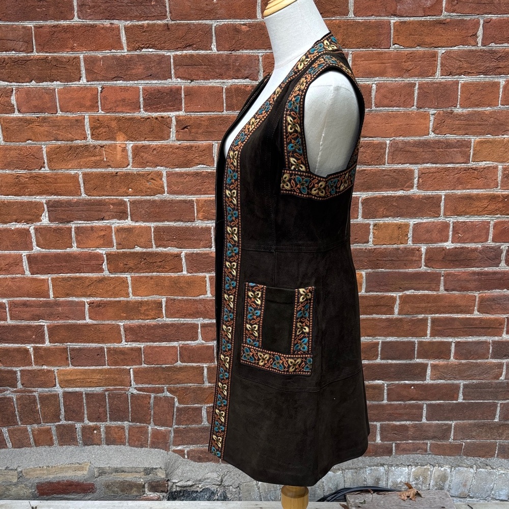 Vintage Black Leather Vest with Embroidered Trim - Picture 6 of 13